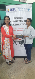 21 MARCH -IOCL YOGITA RAJGANDHI DISTRIBUTING SVG TO FEMALE VI